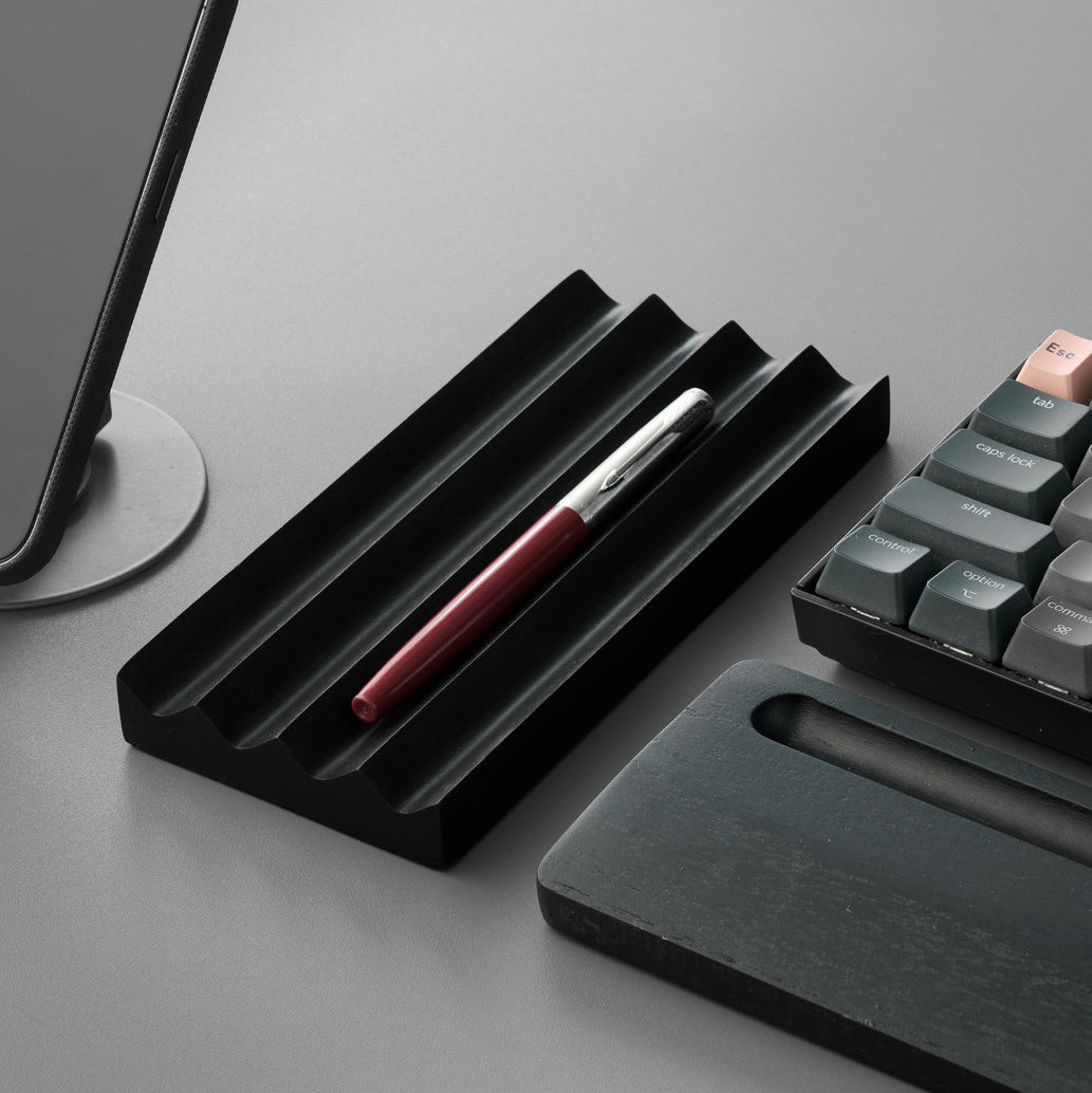 Black Zigzag Tray