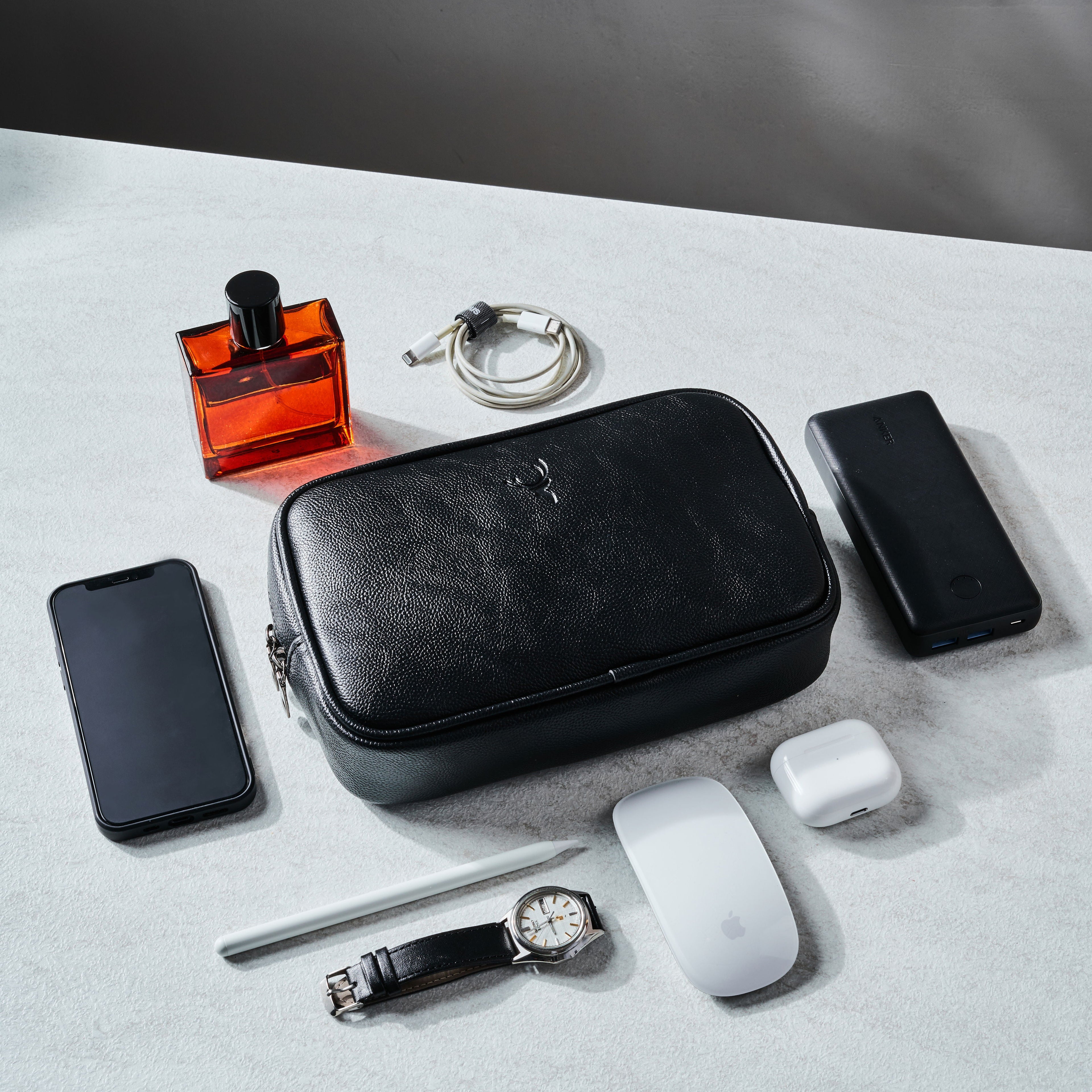 Black Dopp Kit