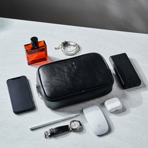 Black Dopp Kit