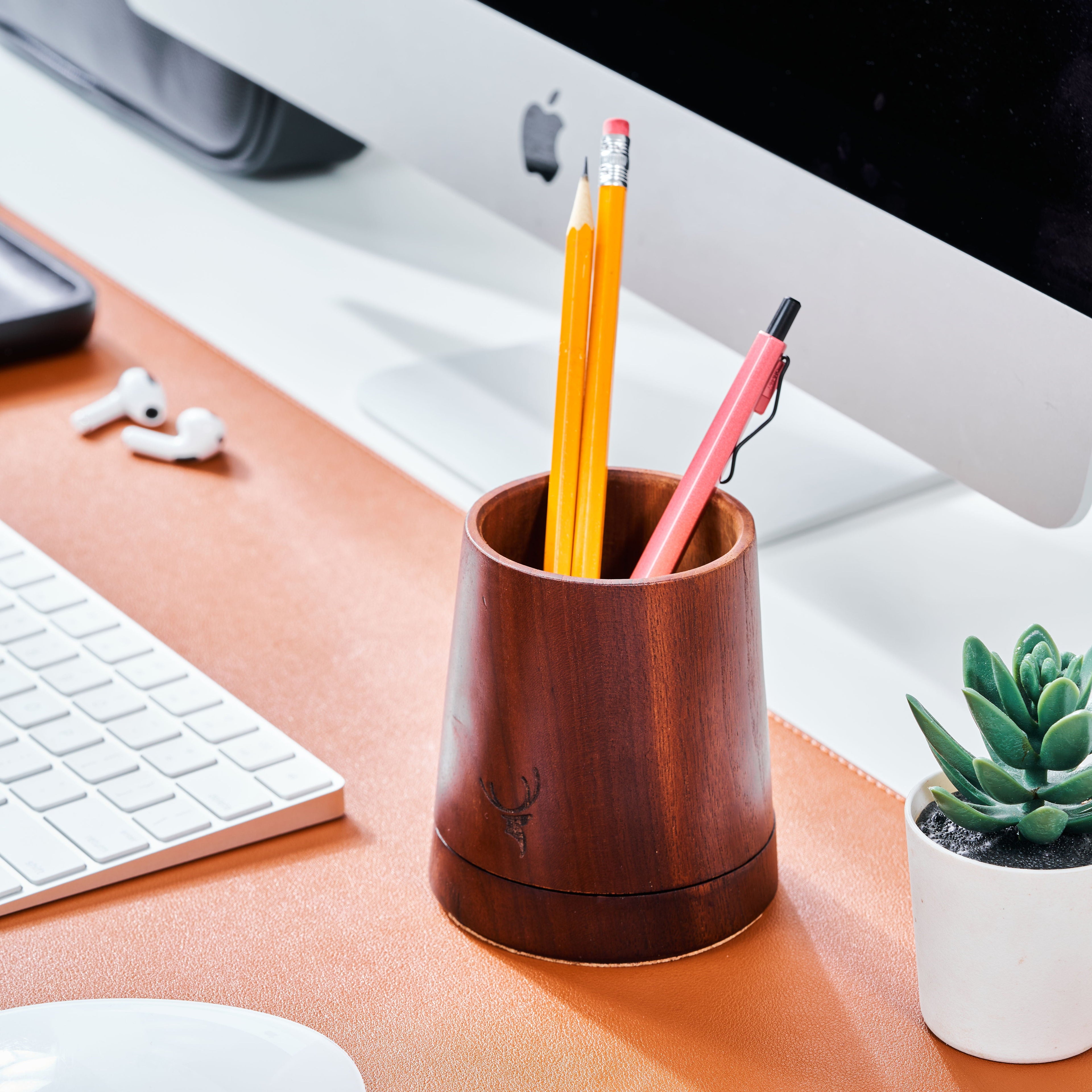 Walnut Pen Holder